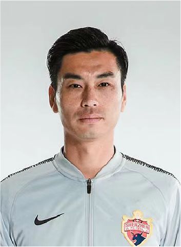 免费国产成高清人在线视频