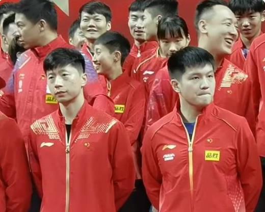 在办公室狂cao丝袜老师h文
